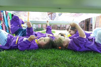 inteligencia-espacial-pintando-en-centro-infantil-gardner-mini-academy-conocoto-valle-de-los-chillos (1) inteligencia-espacial-pintando-en-centro-infantil-gardner-mini-academy-conocoto-valle-de-los-chillos (1)